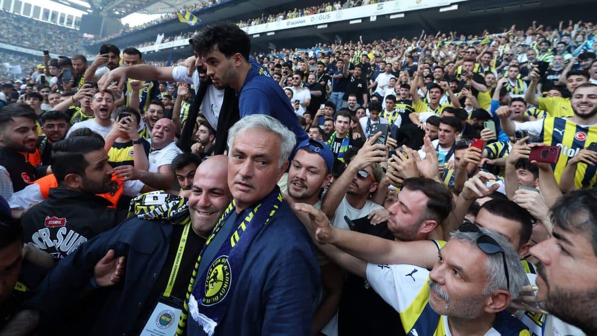 Mourinho at Fenerbahçe