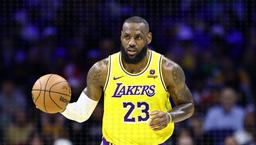 Warriors Reportedly Considered LeBron James Trade Offer This Offseason